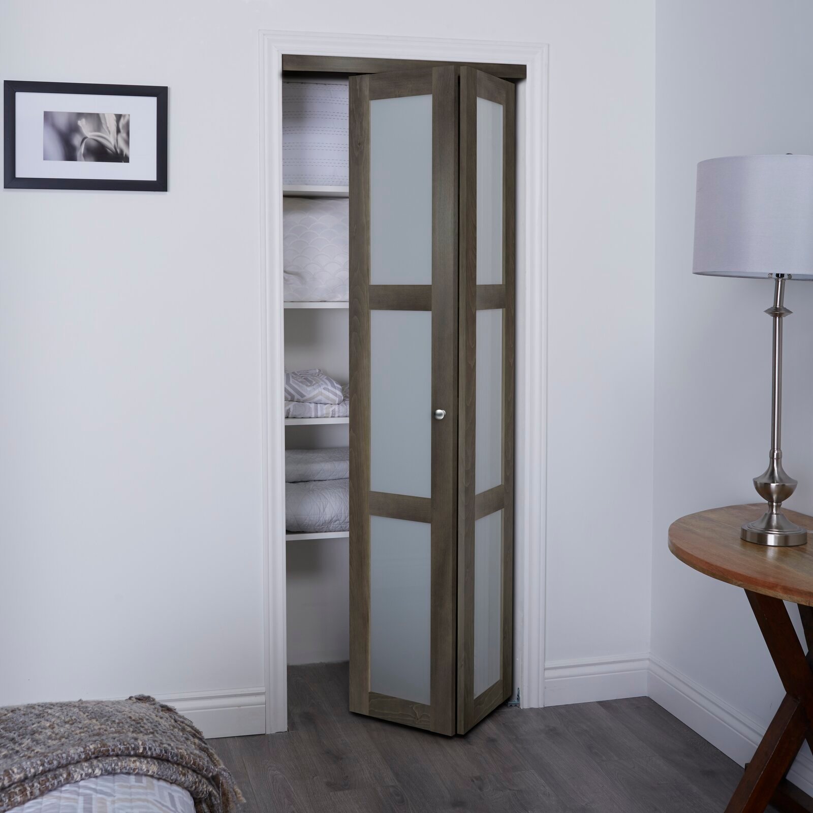 bi fold closet doors