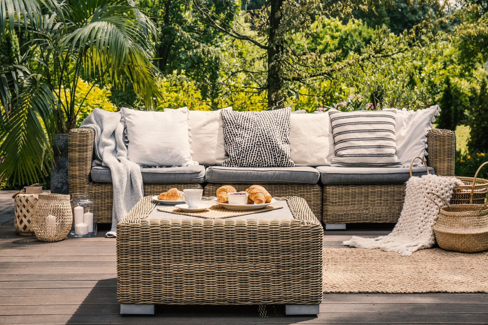 outdoor deck sofa