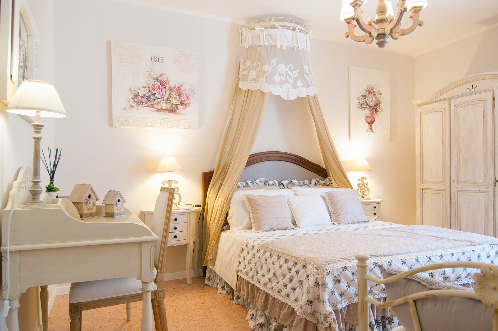 shabby chic bedroom interior design